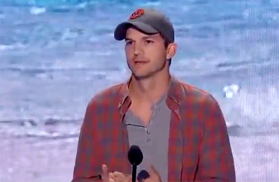 Ashton Kutcher at the Teen Choice Awards