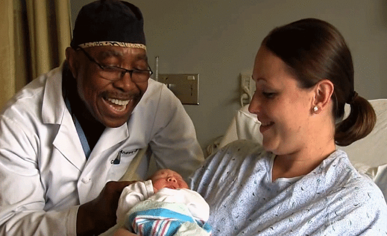 Doctor welcomes every newborn with a song