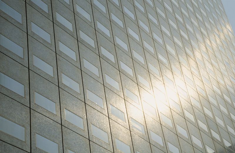 Light reflection off windows. Photo UVimages/amanaimagesRF, Thinkstock.