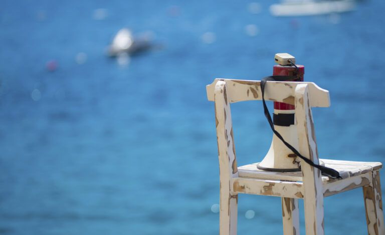 Beach bullhorn, Thinkstock.