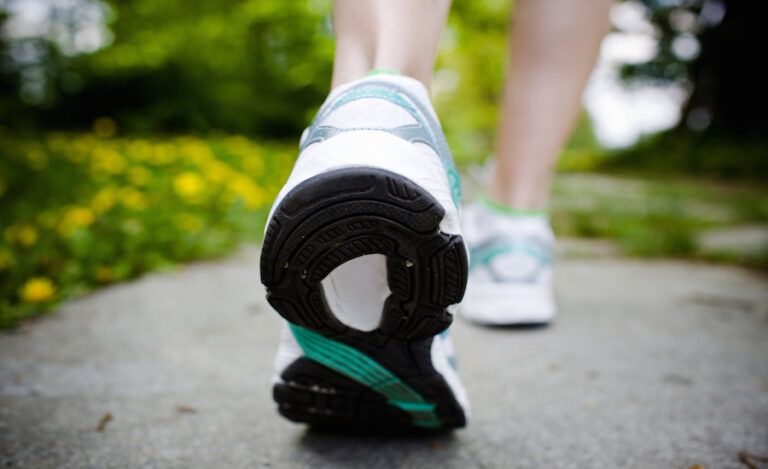 Walking. Photo: Thinkstock.