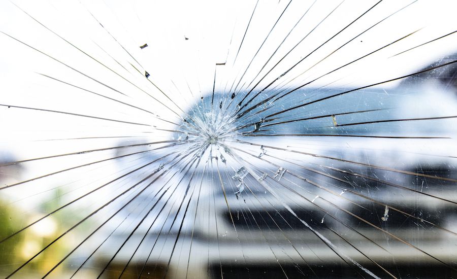 A cracked windshield. Thinkstock.