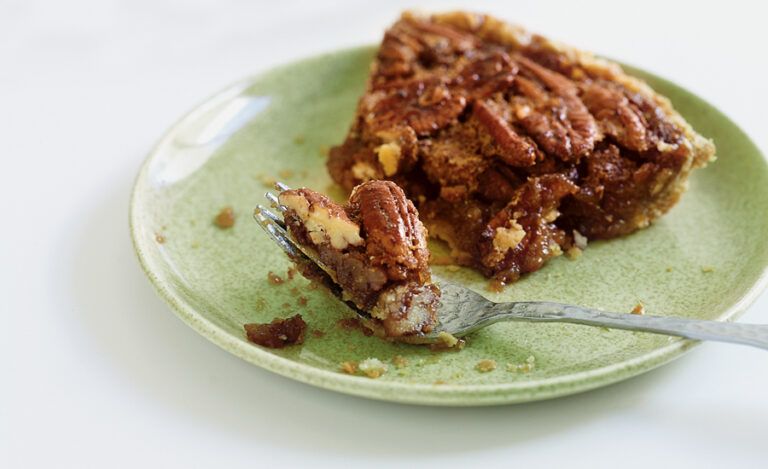 Guideposts: Pecan Pie, a sweet Thanksgiving dessert