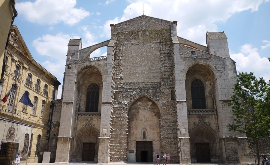 Basilica Sainte Marie Madeleine at Saint-Maximin-la-Sainte-Baume