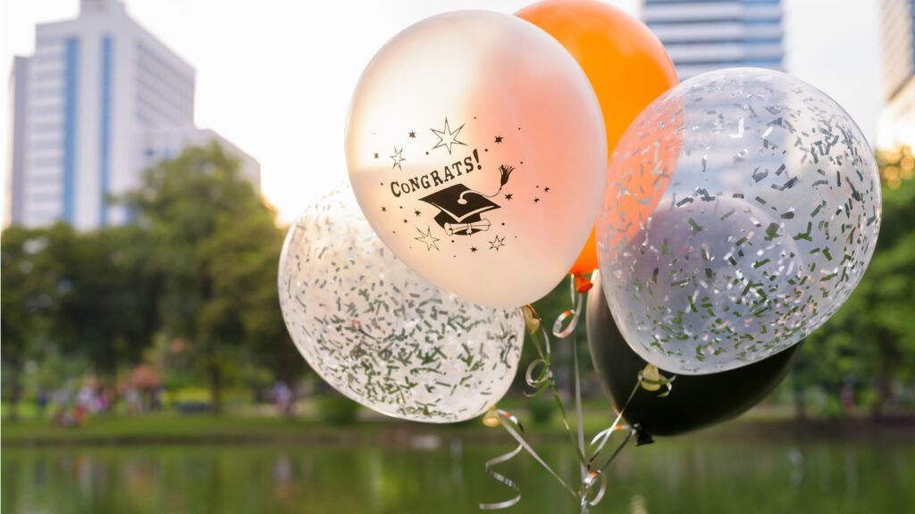 gradballoons_marquee