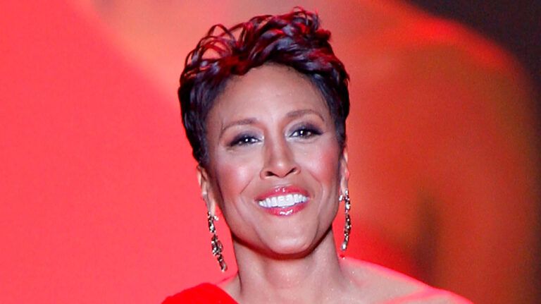 Wikimedia Commons: https://upload.wikimedia.org/wikipedia/commons/b/b0/Robin_Roberts_at_Heart_Truth_2010_cropped.jpg