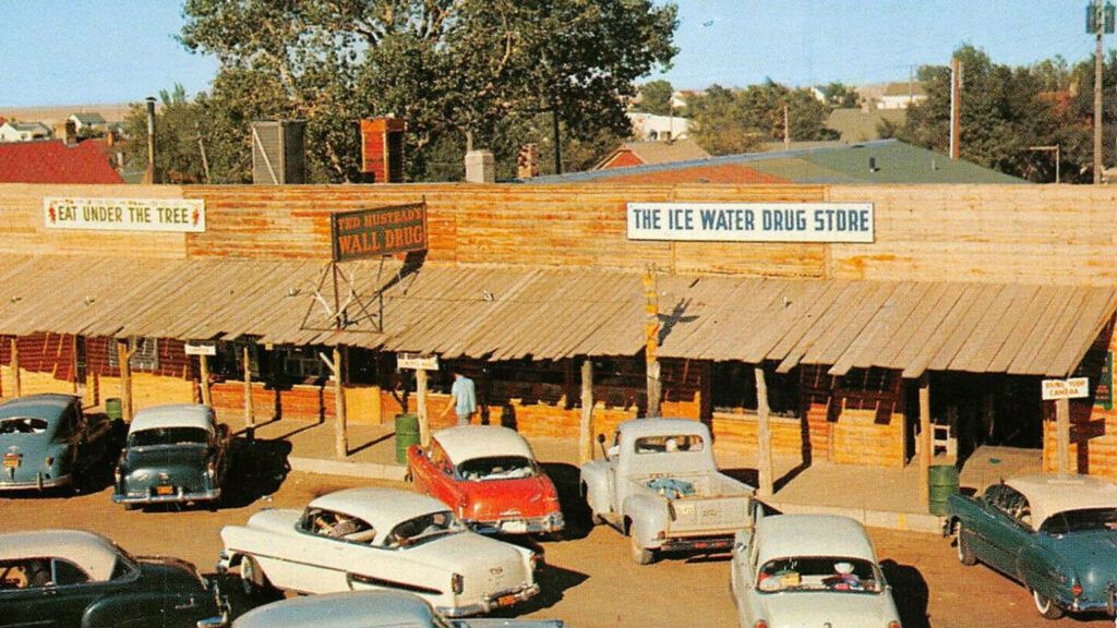 A cs. 1950s Wall Drug postcard