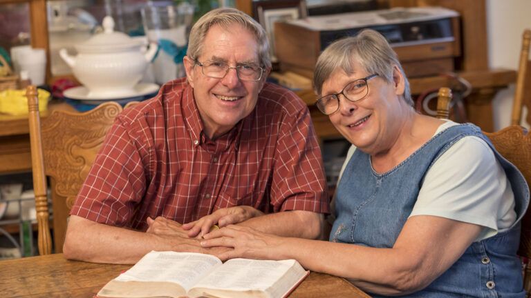 Norm and Candace Stolpe; photo by Mike Roemer