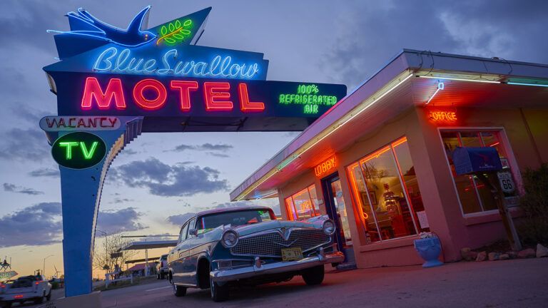 Tucumcari's Bloe Swallow Motel, photo by Eric Swanson