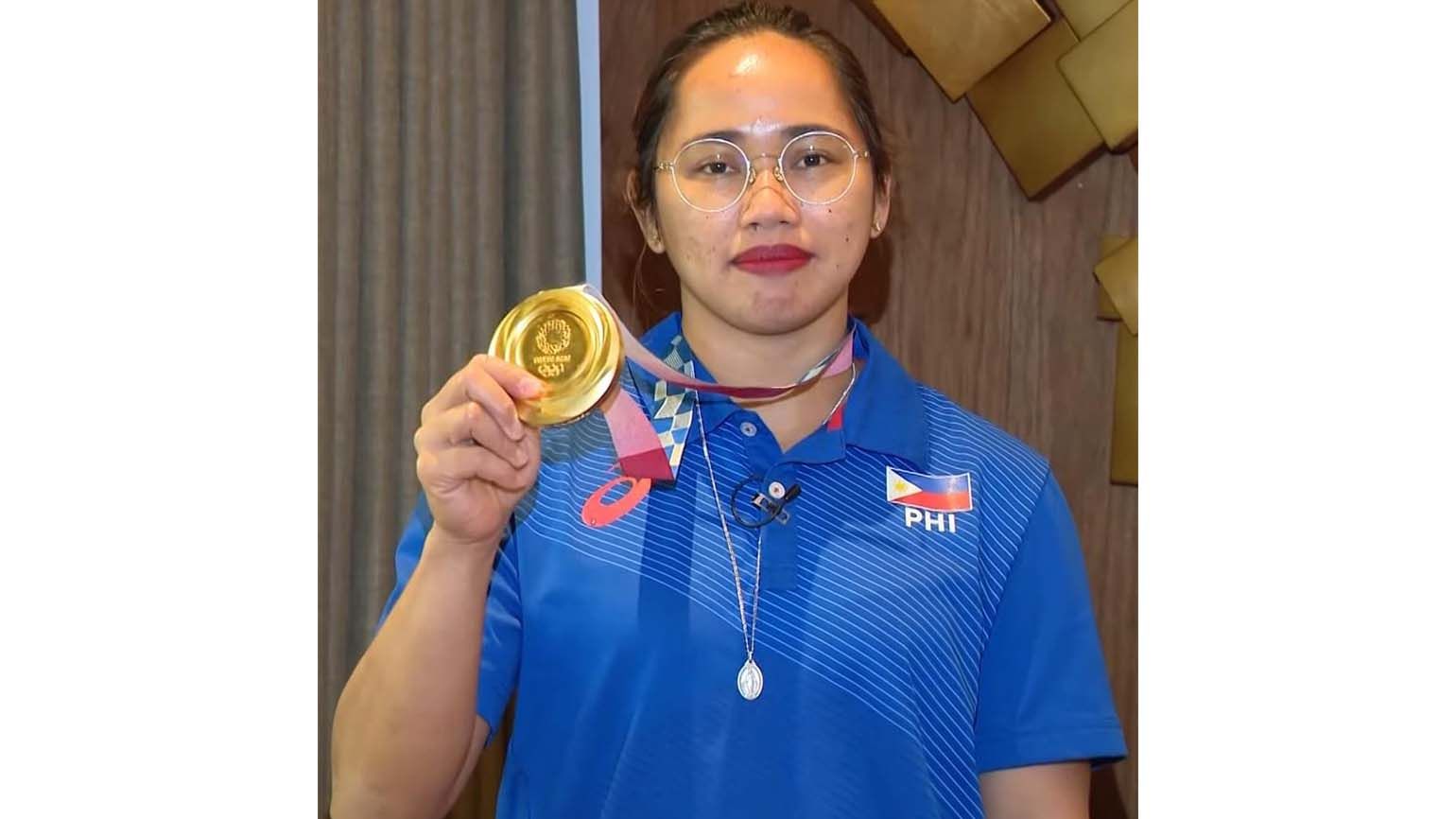 Hidilyn Diaz; Photo credit: Wikimedia Commons