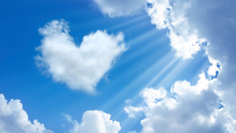 Heart-shaped cloud